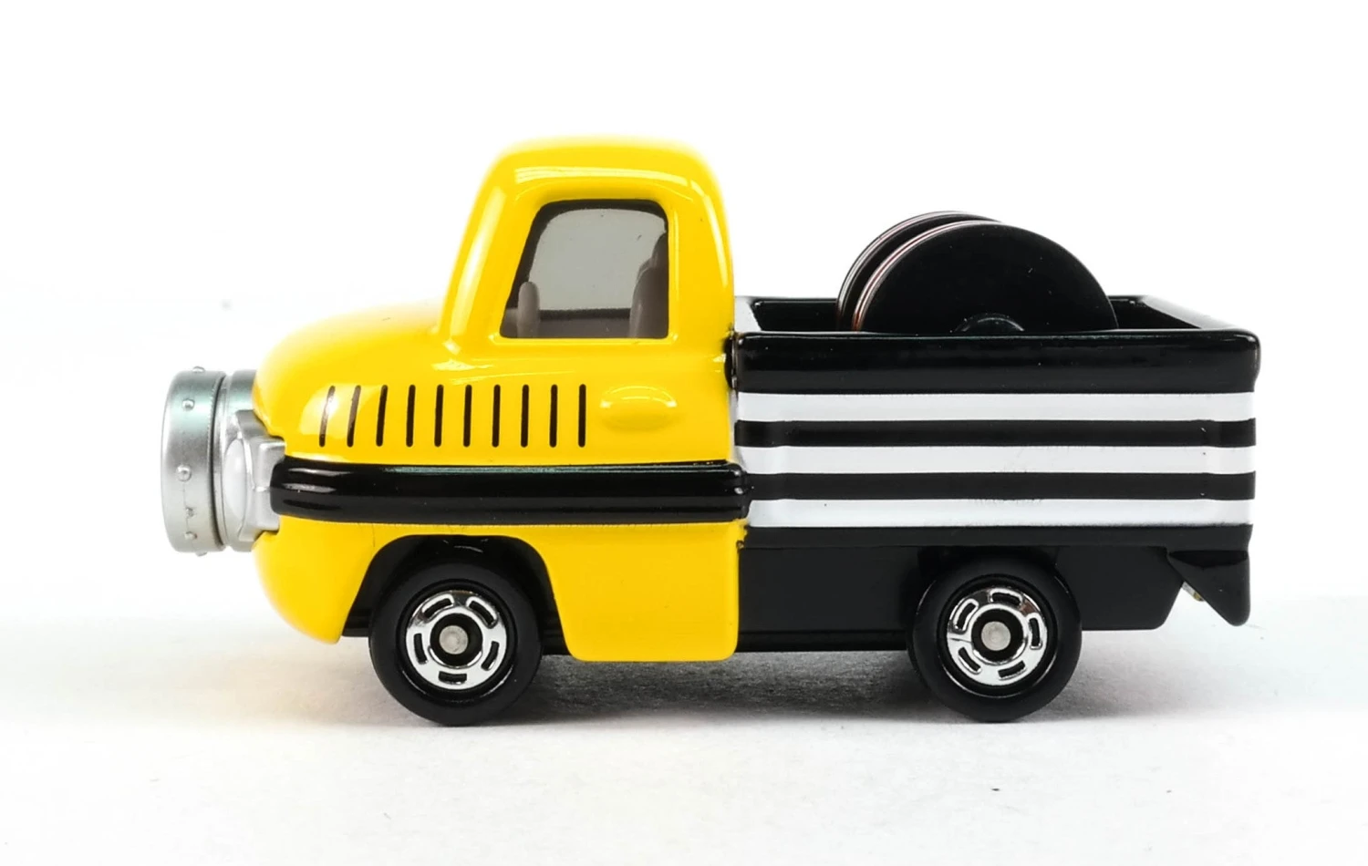 Dream Tomica Minion Prisoner Mel MMC05 (No.160) 3 Dream Tomica Minion Prisoner Mel MMC05 (No.160) - Image 3