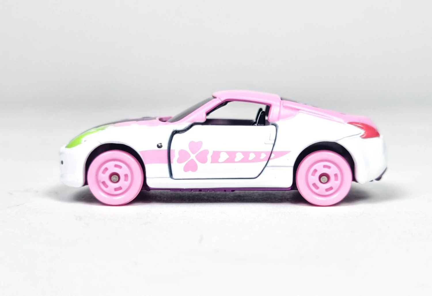 Dream Tomica Demon Slayer Tomica Vol.3 Mitsuri Kanroji 4 Dream Tomica Demon Slayer Tomica Vol.3 Mitsuri Kanroji - Image 4