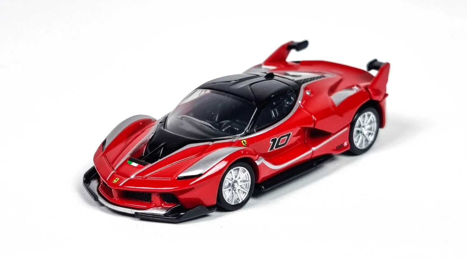 Tomica Premium PRM33 Ferrari FXX K 1 Tomica Premium PRM33 Ferrari FXX K