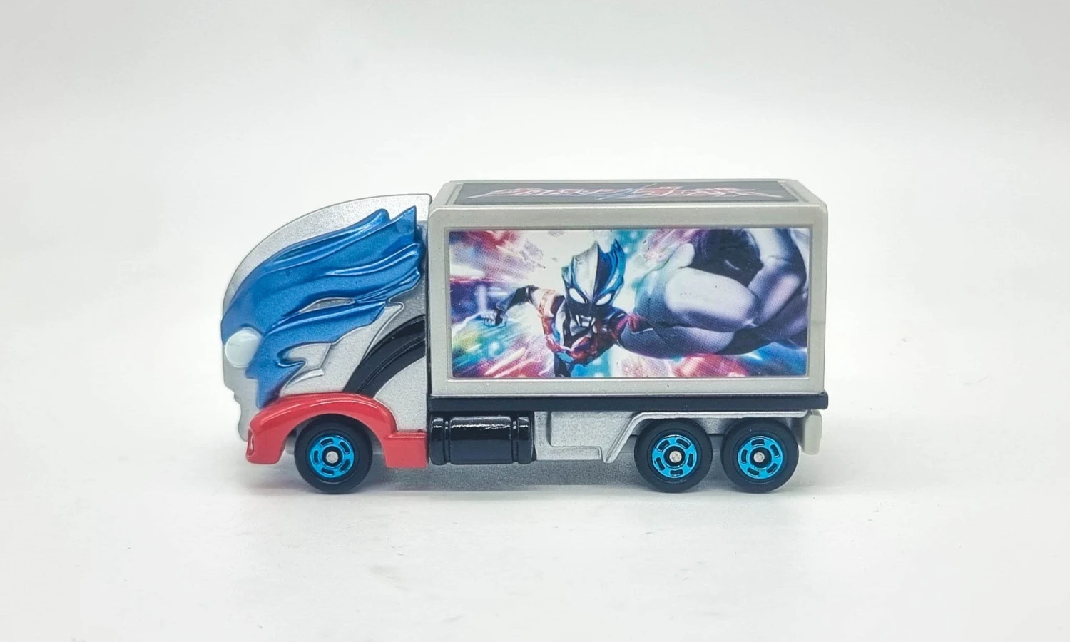 Tomica Asia Ultraman Tomica UTC-03 Ultraman Blazar 3 Tomica Asia Ultraman Tomica UTC-03 Ultraman Blazar - Image 3