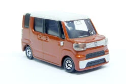 824602 Daihatsu Wake (1st)